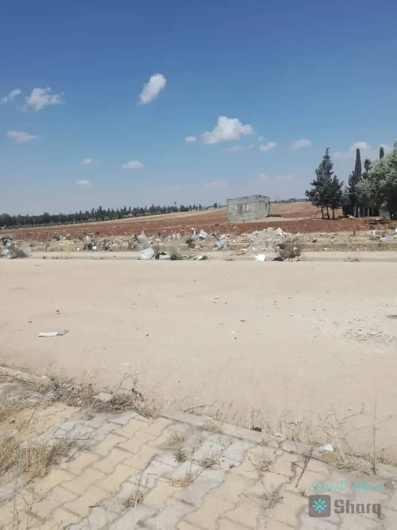 ارض للبيع