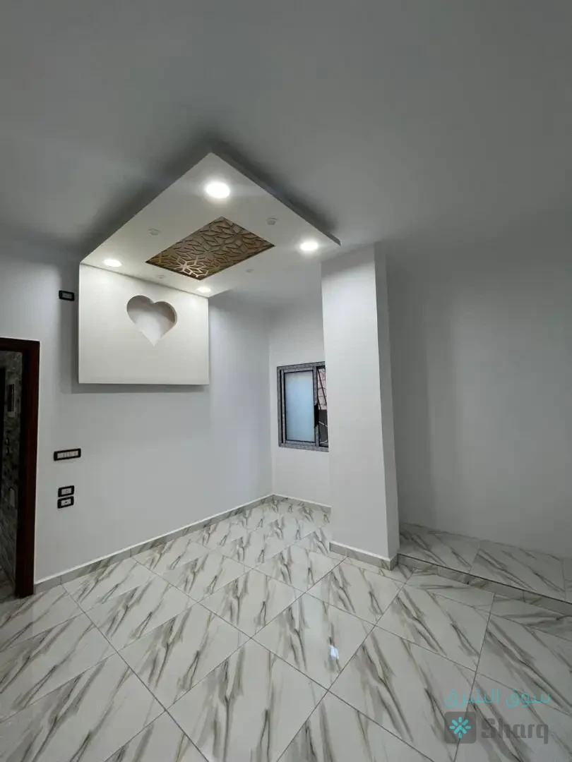 للبيع للبيت