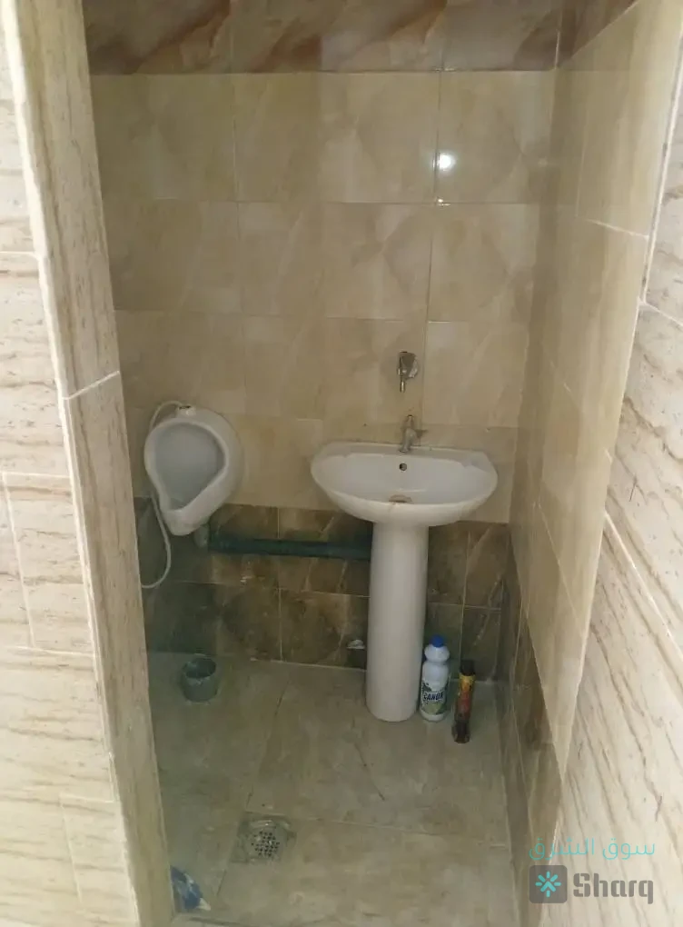 محل للبيع — 2