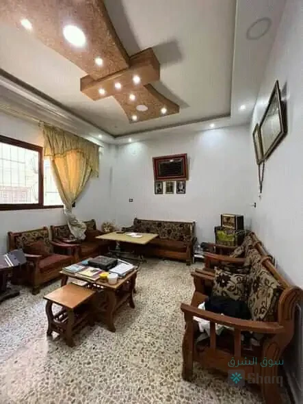 منزل ارضي للبيع وما يعلوه — 3