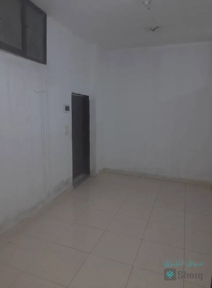 قبو للإيجار — 3