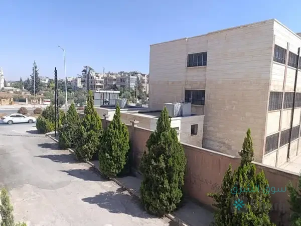 بناية للبيع