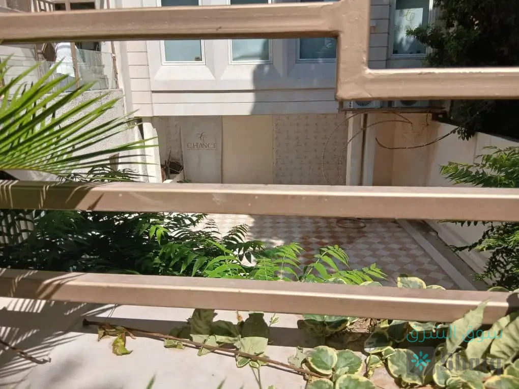 بيت للبيع في ابو رمانة