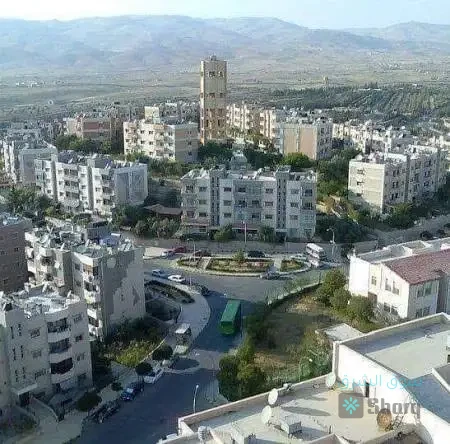 شقه مع شقه اضافية