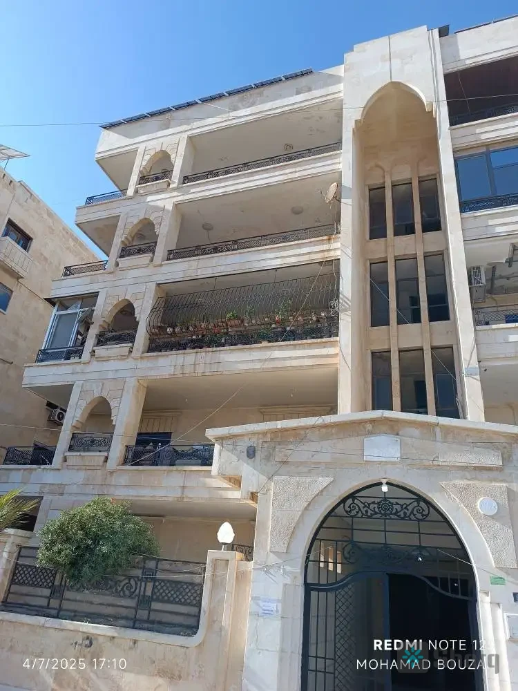 شقة للبيع — 2