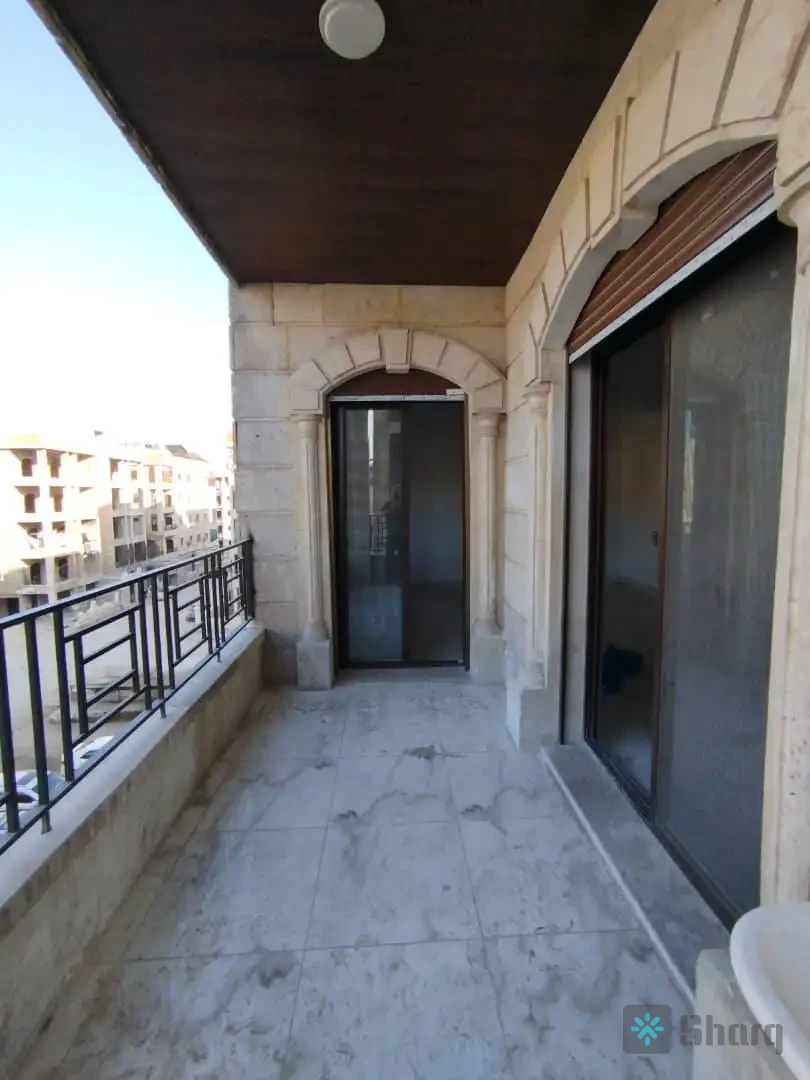 شقة للبيع — 7