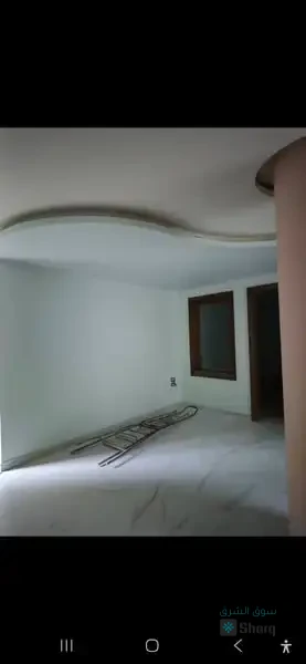 عقار تجاري للبيع — 2