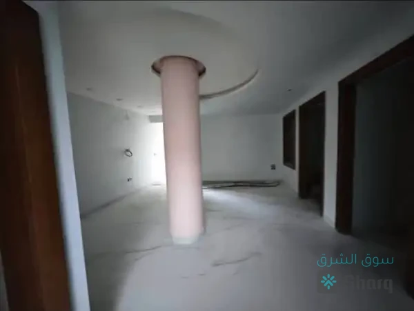 عقار تجاري للبيع — 5