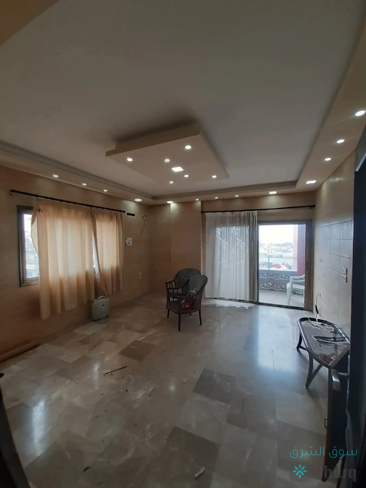 #للبيع ..#مكتب_تجاري..#ويصلح_للسكن_ — 4