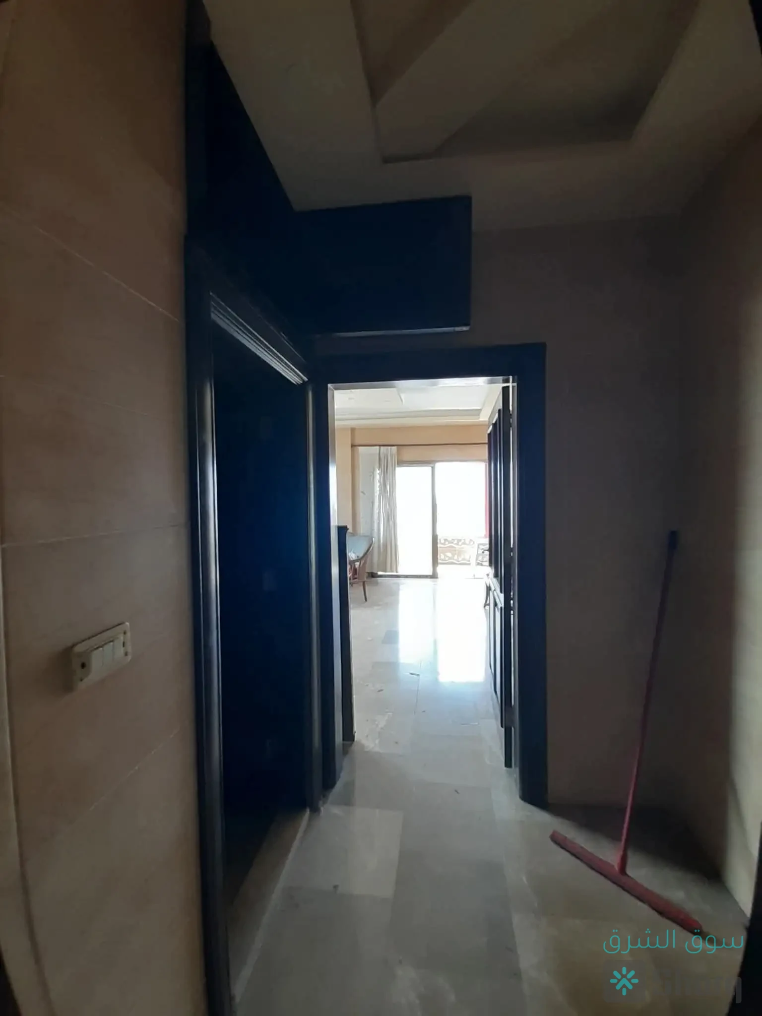 #للبيع ..#مكتب_تجاري..#ويصلح_للسكن_ — 7