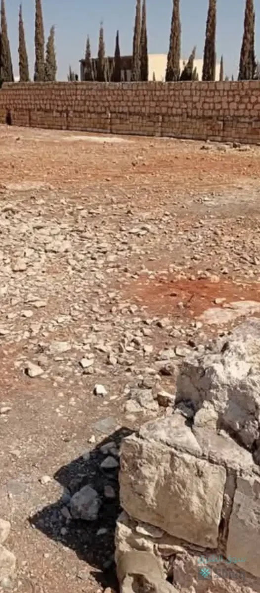 ارض للبيع